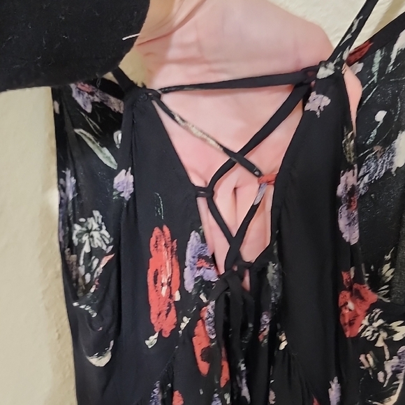 Floral Black Dress - Picture 7 of 12